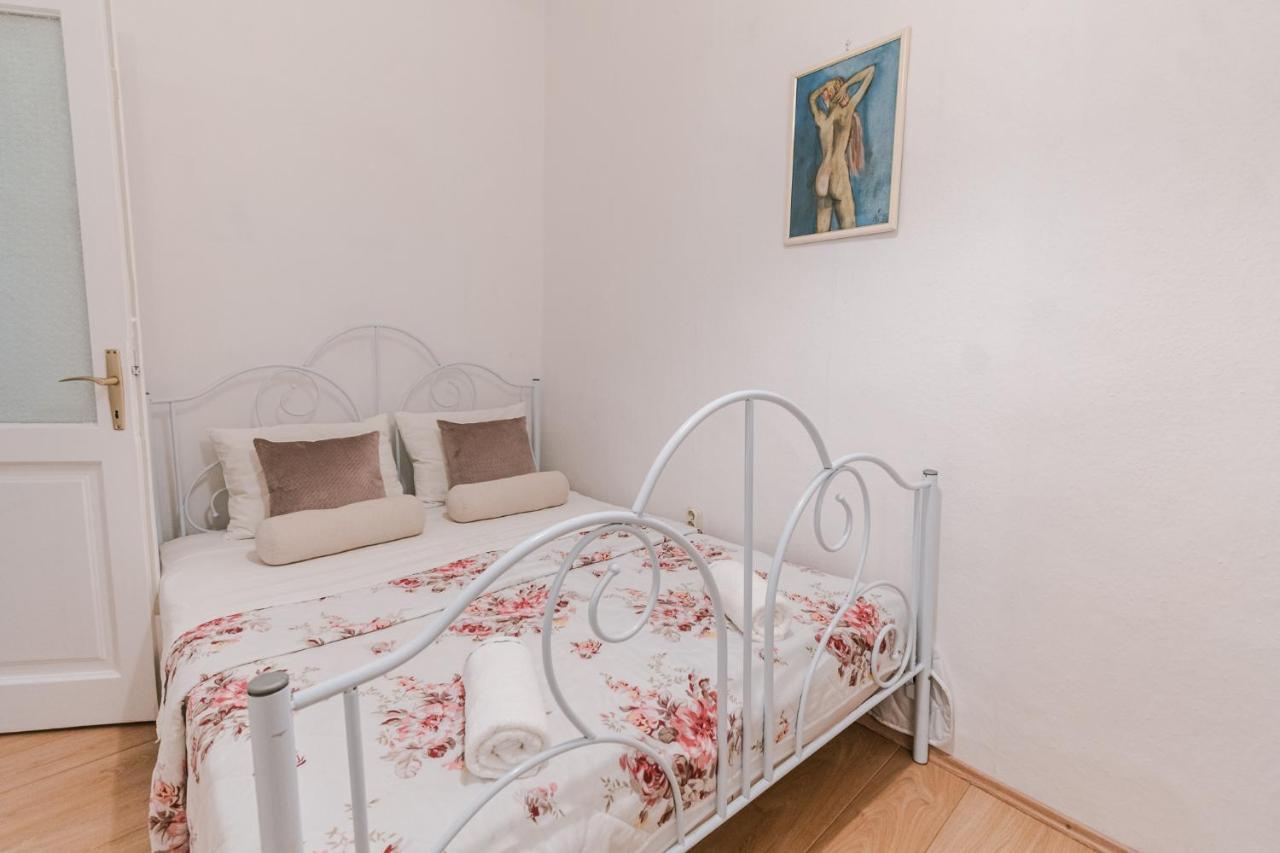Arya apartment Sibenik Bagian luar foto