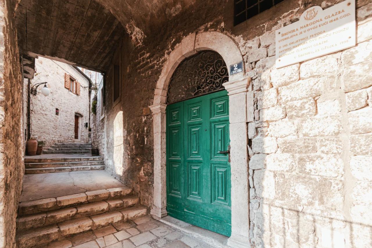 Arya apartment Sibenik Bagian luar foto